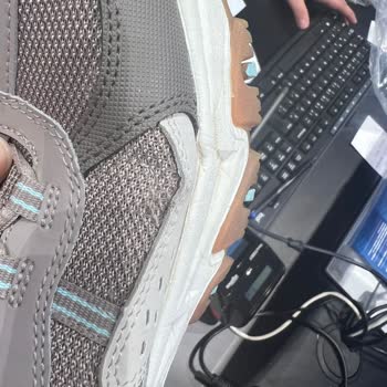 Skechers Üretim Hatası Ürün