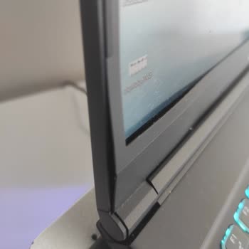 Monster Kötü Panel Değişimi Ve Kalitesiz Malzeme Ve İşçilik Ve Ve Ve