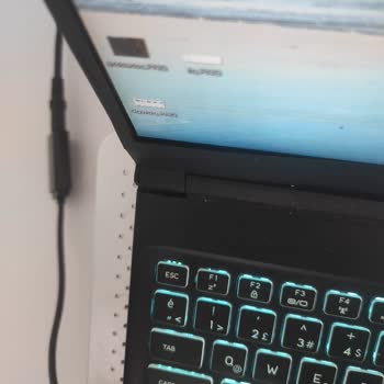 Monster Kötü Panel Değişimi Ve Kalitesiz Malzeme Ve İşçilik Ve Ve Ve