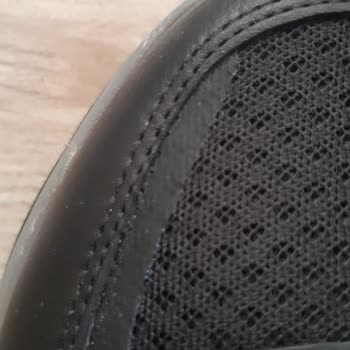 Lumberjack Spor Ayakkabısını 2 Defa Giymekle Dikişleri Söküldü