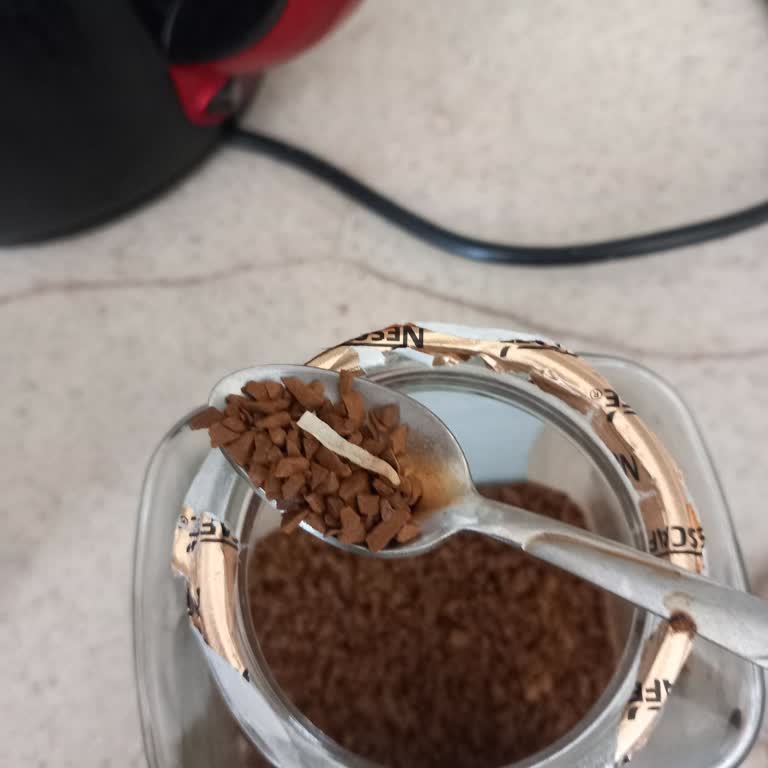 Gıda Skandalı Nescafe Yabancı Cisim Çıkması