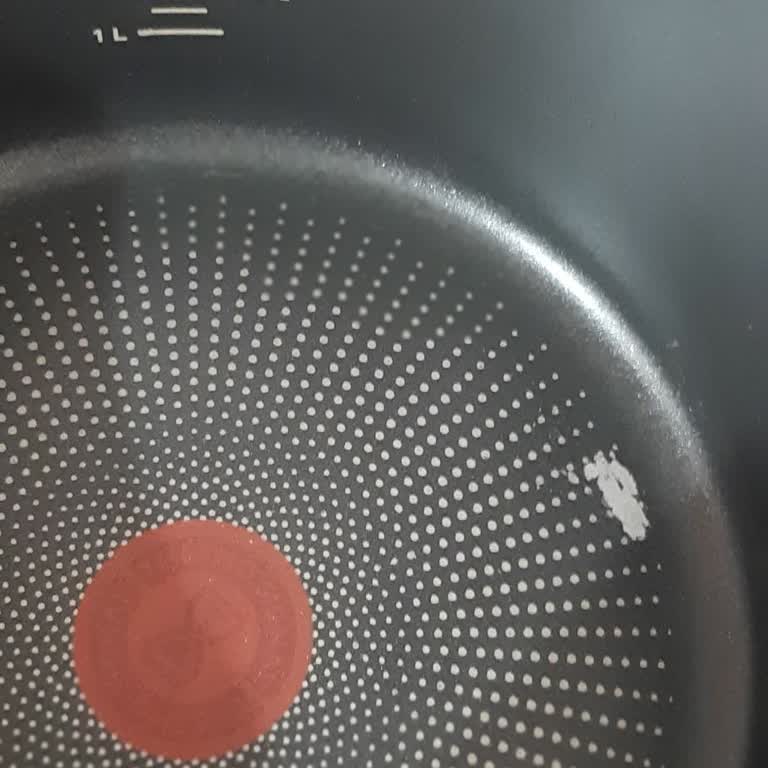 Özdilek AVM Tefal Teflon Tencere Deforme Oldu.