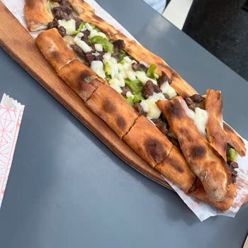 Sahrayıcedit Murat Karadeniz Pide Salonunda Saygısız Ve Kalitesiz Hizmet!