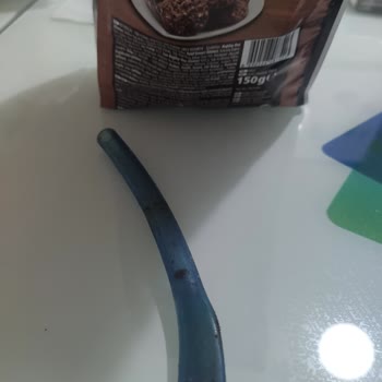 Eti Gıda Üründen Plastik Boru Çıktı