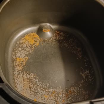 Kumtel XXL Airfryer Boyası Kalktı Ve Paslanma Var Sağlık Tehdidi