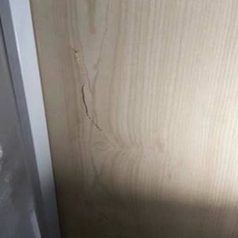 Kilim Mobilya Yatak Odası Takımı Çizikler Problemi