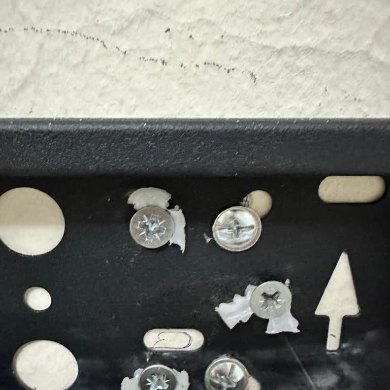 TCL Televizyon TV Kurulumunda Yaşanan Sorunlar Ve Eksiklikler