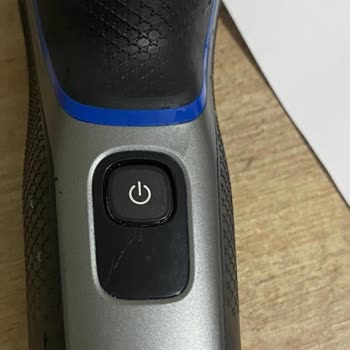 PHILIPS Ev Aletleri Philips Aquatouch Serisi 3000 Tıraş Makinesi