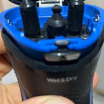 PHILIPS Ev Aletleri Philips Aquatouch Serisi 3000 Tıraş Makinesi