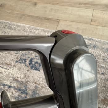 Dyson Hayal Kırıklığına Uğrattı