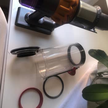 Dyson V15 Submarine Kırmızı Lastik