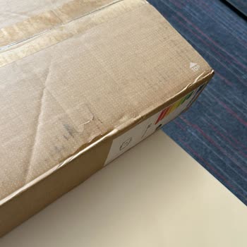 Elmacık Bilgisayar Kutusundan Kırık Çıkan Samsung Monitörde Kimse Müşteriyi Korumuyor.