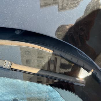 BMW 116 Ed Ön Cam Fitil Yırtılması Kronik Sorun