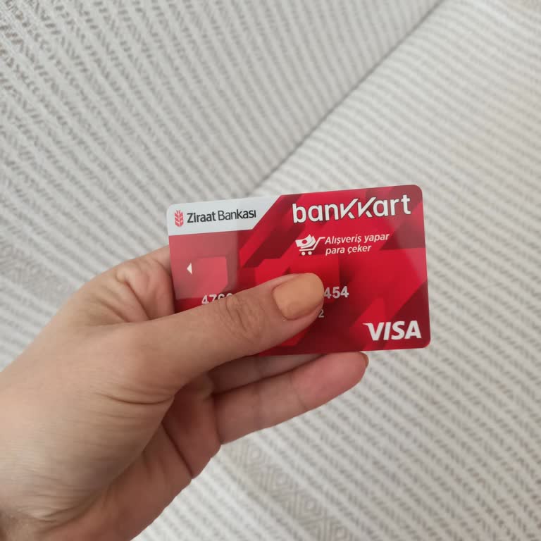 Ziraat Bankası Aylardır Teslim Edilmeyen Kart