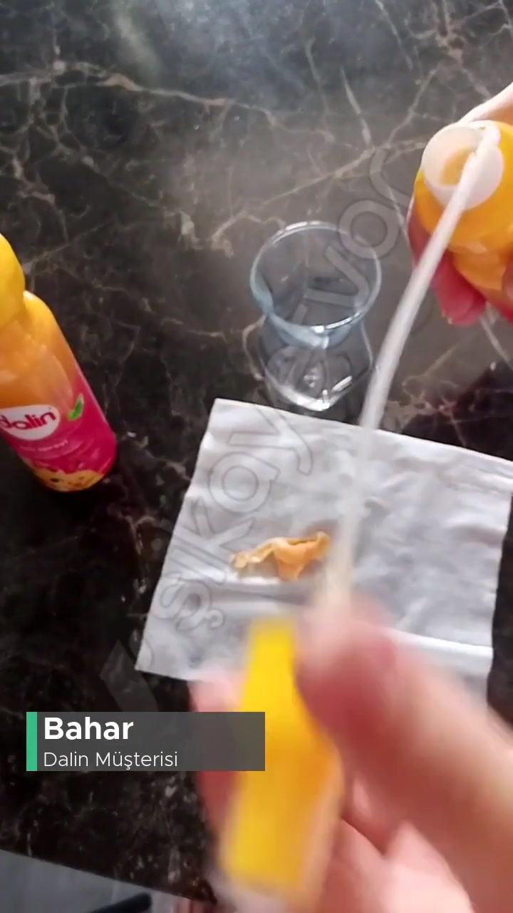 Dalin Saç Spreyinin İçinden Tuhaf Madde Çıktı videonun kapak resmi