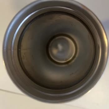 Stanley Termos Yüzeyde Ve İçinde Paslanma Sorunu