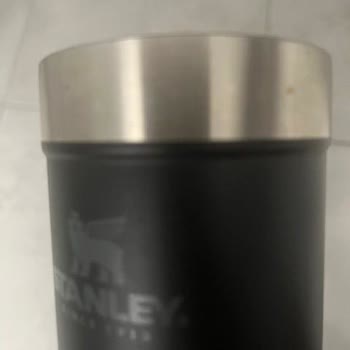 Stanley Termos Yüzeyde Ve İçinde Paslanma Sorunu