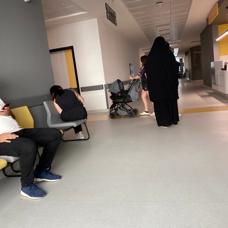 İzmir Bayraklı Şehir Hastanesi Doktor Görmek İstiyoruz