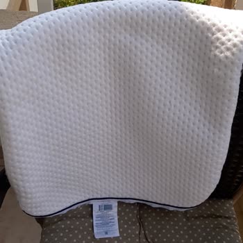 English Home Yastık Şikayeti Var.