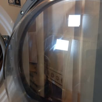 Electrolux Kurutma Makinesi Kapaktaki Çizikler Oluşması