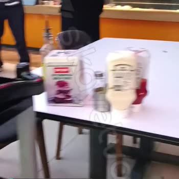 Köfteci Yusuf Servis Çok Kötü!