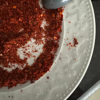 BİM Pul Biberde Yabancı Madde Ve Kalite Sorunu