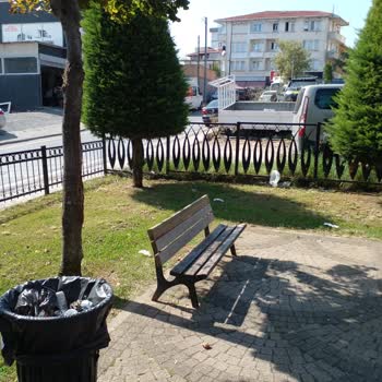 Ümraniye Belediyesi Tepeüstü Demir Parkı İnsan Çöplüğüne Dönmüş!