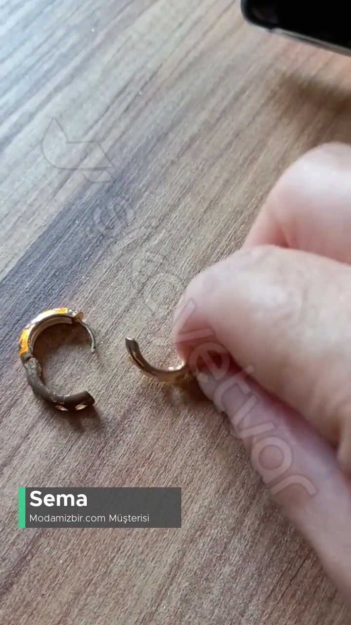 Modamizbir.com Kavuniçi Mineli Çiçekli Küpem Karardı! videonun kapak resmi
