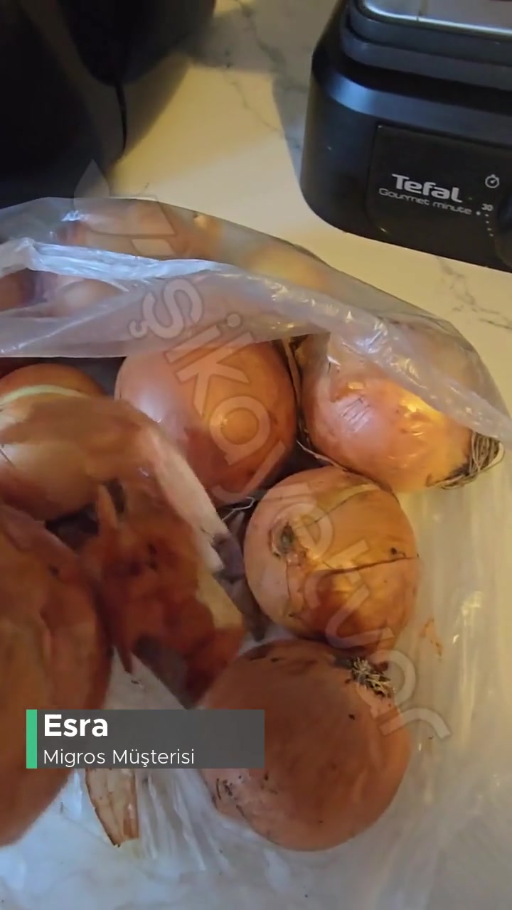 Antalya Öğretmenevi Migros Kokmuş Soğan Gönderdi! videonun kapak resmi