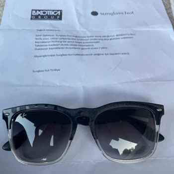 Sunglass Hut Rayban Gözlük Çerçevesi Deformasyonu