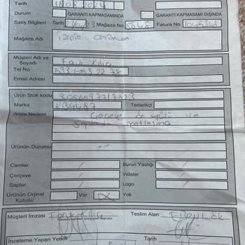 Sunglass Hut Rayban Gözlük Çerçevesi Deformasyonu