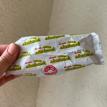 Ülker Altınbaşak Kurtlu Kraker