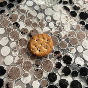 Ülker Altınbaşak Kurtlu Kraker