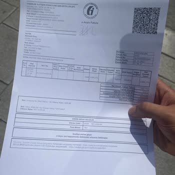 Reeder Marka Telefonum Patladı