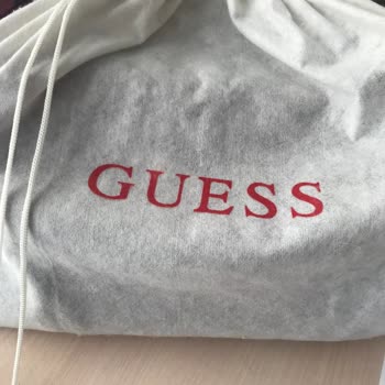 Boyner Morhipo'da Aldığım Guess Çanta Döküldü