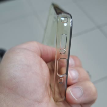 Spigen Liquid Crystal Kalitesizliği
