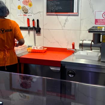 Burdur Merkez Köfteci Yusuf Hijyen Kültürü Yerlerde