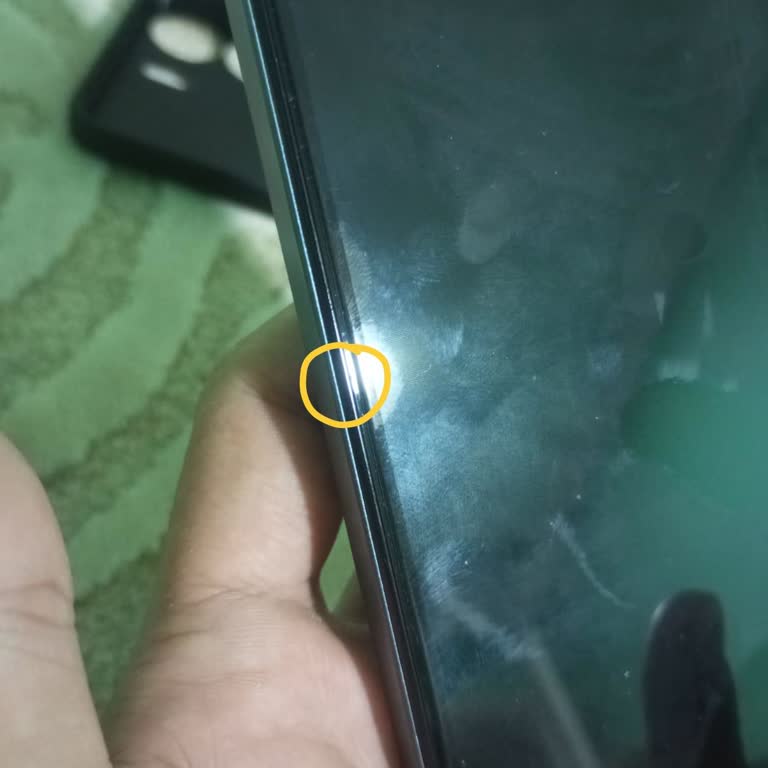 Xiaomi Sıfır Üründe Kırık Ekran
