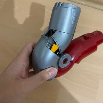 Dyson Mobilya Altı Adaptörü Kırıldı Ve Yardımcı Olunmuyor Kalitesizlik