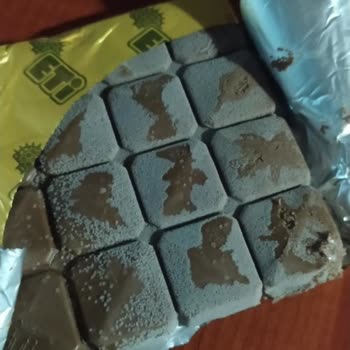 Migros'tan Aldığım Eti Çikolata Ve Pop Kek Küflü Ve Kurtlu Çıktı