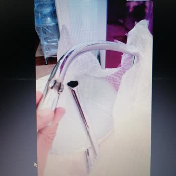 Aldagelsin Kırık Ürün Ve İlgisiz Satıcı