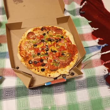 Domino's Pizza Bahçeşehir Şubesinden Gelen Pizzaların Boyut Sorunu