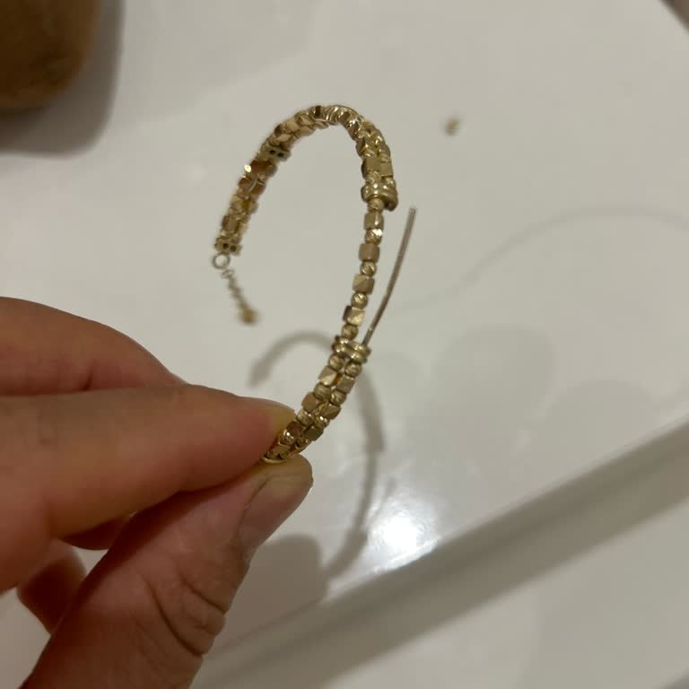 Hoşhanlı Kuyumculukta Sürekli Kırılan Bileklik Sorunu!