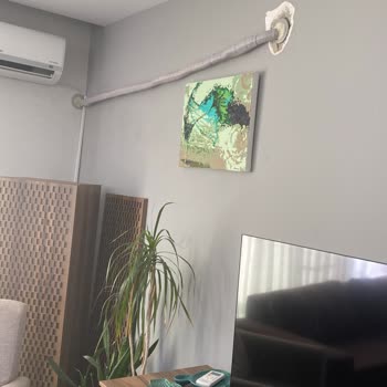 Beko Klima Montajı. Salonumun Ortasından Boru Geçiyor.