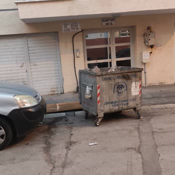 Odunpazarı Belediyesi Eskişehir Odunpazarı'nda Çöp Konteyneri Sorunu