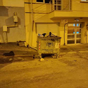 Odunpazarı Belediyesi Eskişehir Odunpazarı'nda Çöp Konteyneri Sorunu