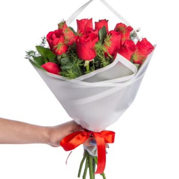 Çiçek Sepeti Satıcısı Ve Çiçek Sepeti.