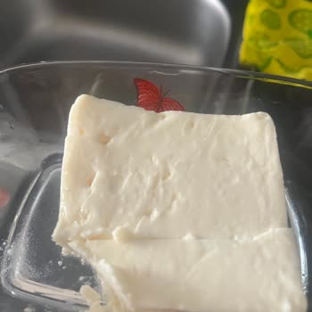Tahsildaroğlu Kötü Kokan Beyaz Peynir Kokusu