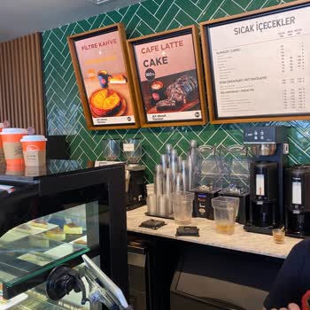 Gloria Jeans Kampanya Dikkat