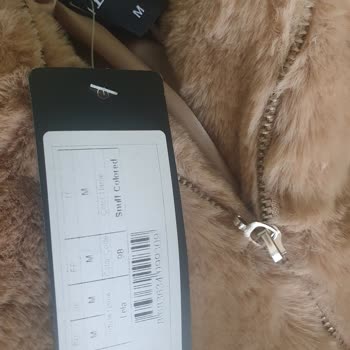 LCW Aynı Üründe Tekrarlayan Kusurlar Ve İletişim Sorunları